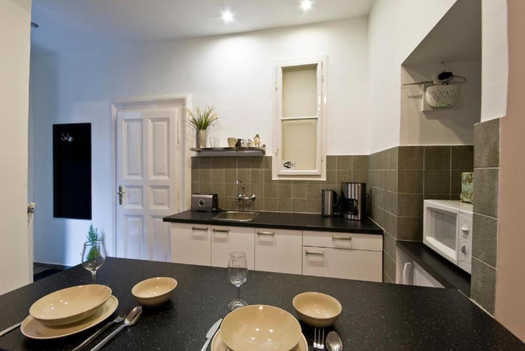 Daphne Deluxe Apartment Budapest Luaran gambar
