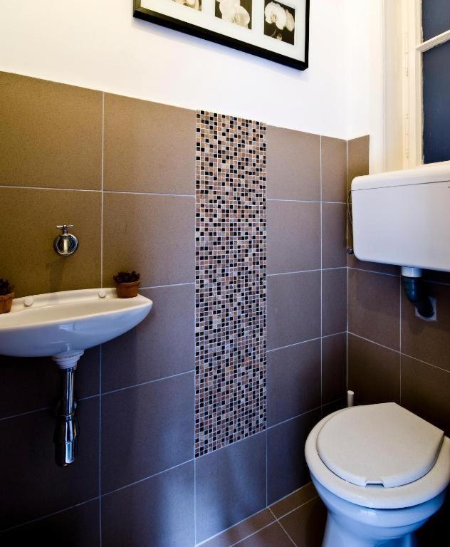 Daphne Deluxe Apartment Budapest Luaran gambar