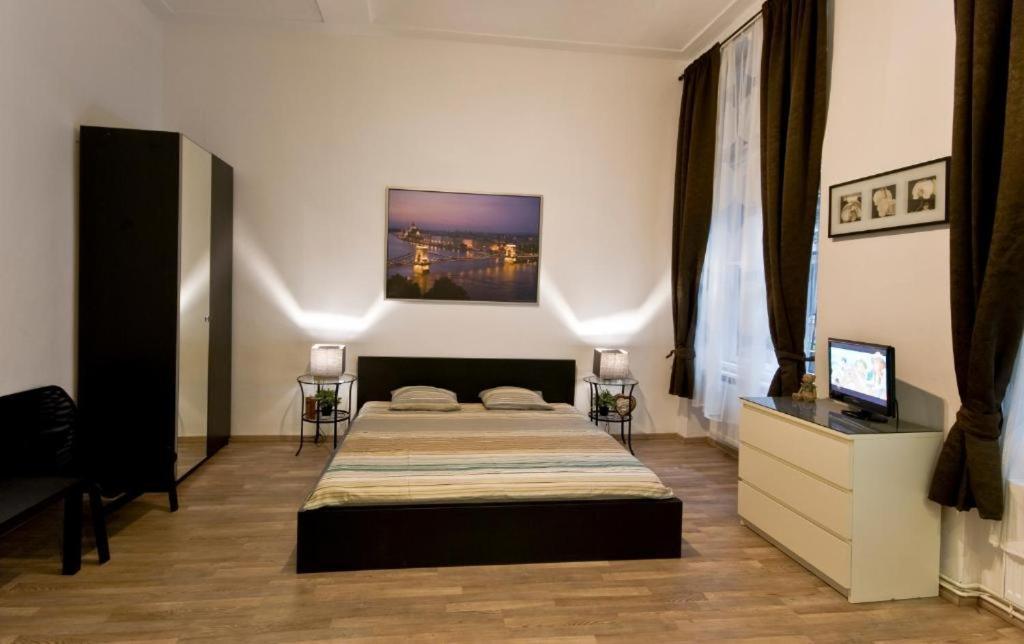 Daphne Deluxe Apartment Budapest Luaran gambar