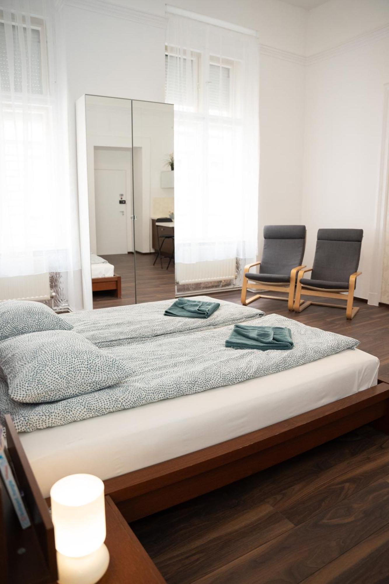 Daphne Deluxe Apartment Budapest Luaran gambar
